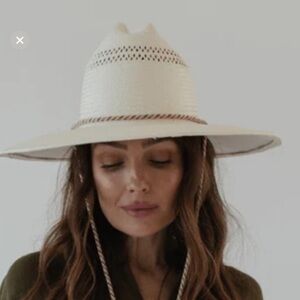 GIGI PIP Opal Lifeguard Hat,  Size S / XS (55cm). With original Box!